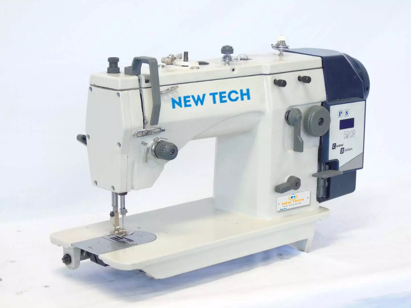New-Tech 20U93D Zig-Zag Lockstitch Industrial Sewing Machine | GoldStar Tool 1 New-Tech 20U93D Zig-Zag Lockstitch Industrial Sewing Machine | GoldStar Tool