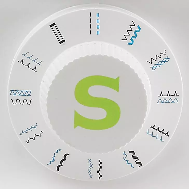 Singer Tradition 2277 Sewing Machine | GoldStar Tool 6 Singer Tradition 2277 Sewing Machine | GoldStar Tool - Image 6