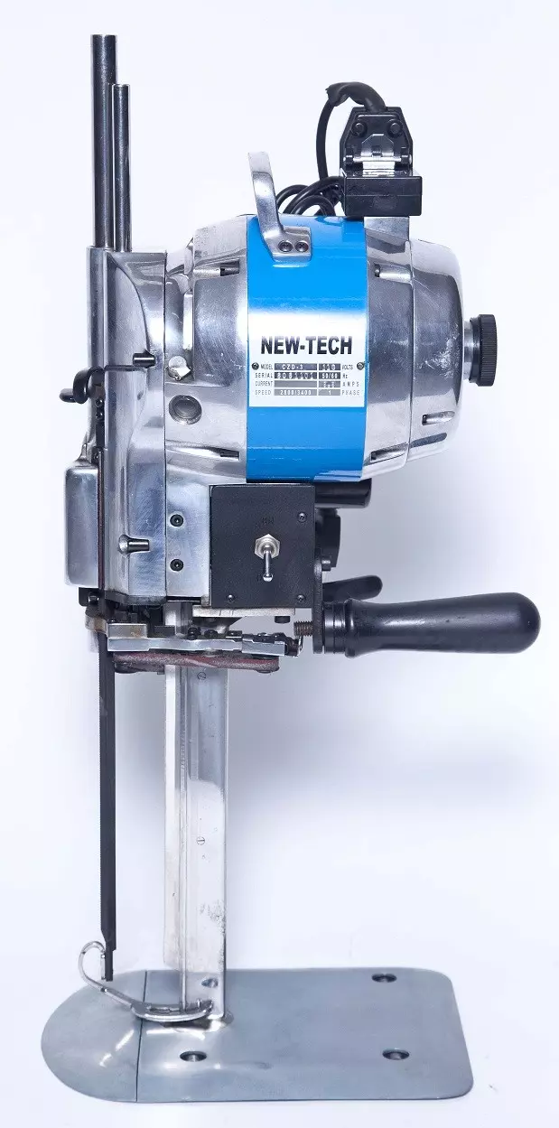 New-Tech - High Speed Straight Knife Fabric Cutting Machine | GoldStar Tool 1 New-Tech - High Speed Straight Knife Fabric Cutting Machine | GoldStar Tool