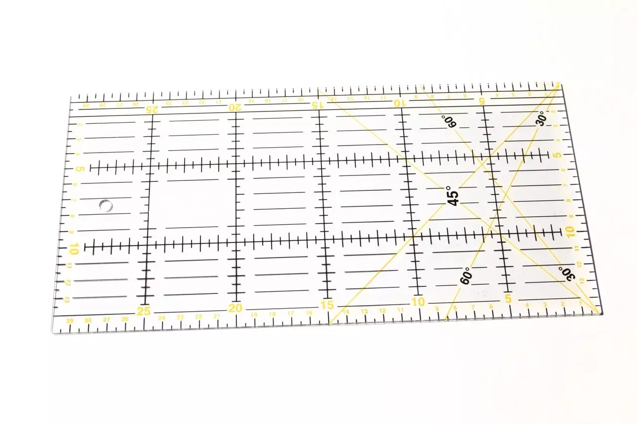 Quilting Ruler And Guide (Metric) | GoldStar Tool 2 Quilting Ruler And Guide (Metric) | GoldStar Tool - Image 2
